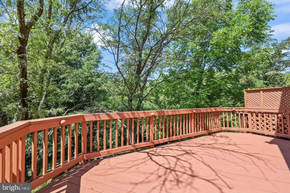 20951 CHEROKEE TERRACE Sterling, VA 20165