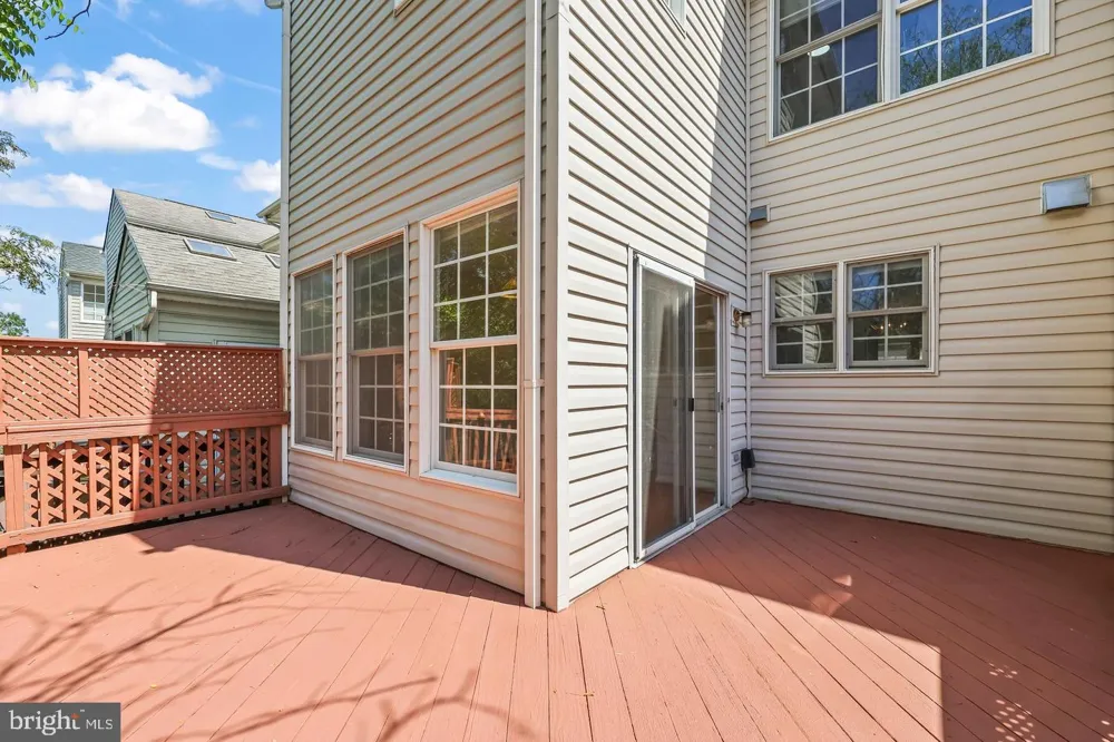 20951 CHEROKEE TERRACE Sterling, VA 20165