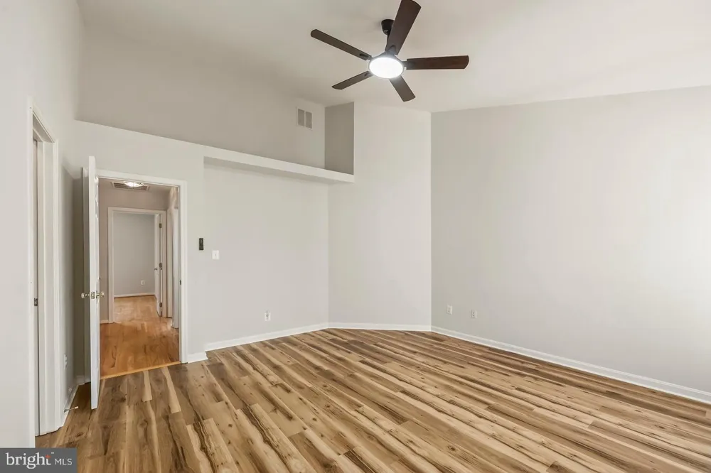 20951 CHEROKEE TERRACE Sterling, VA 20165