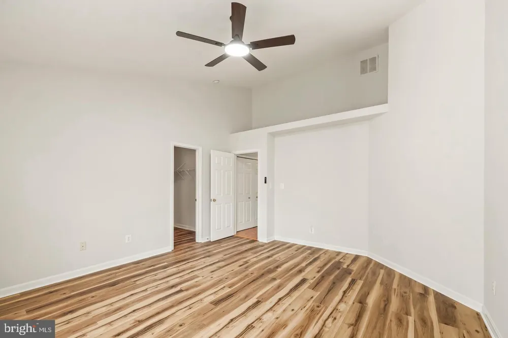 20951 CHEROKEE TERRACE Sterling, VA 20165