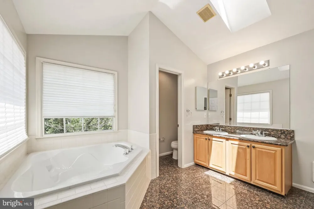 20951 CHEROKEE TERRACE Sterling, VA 20165