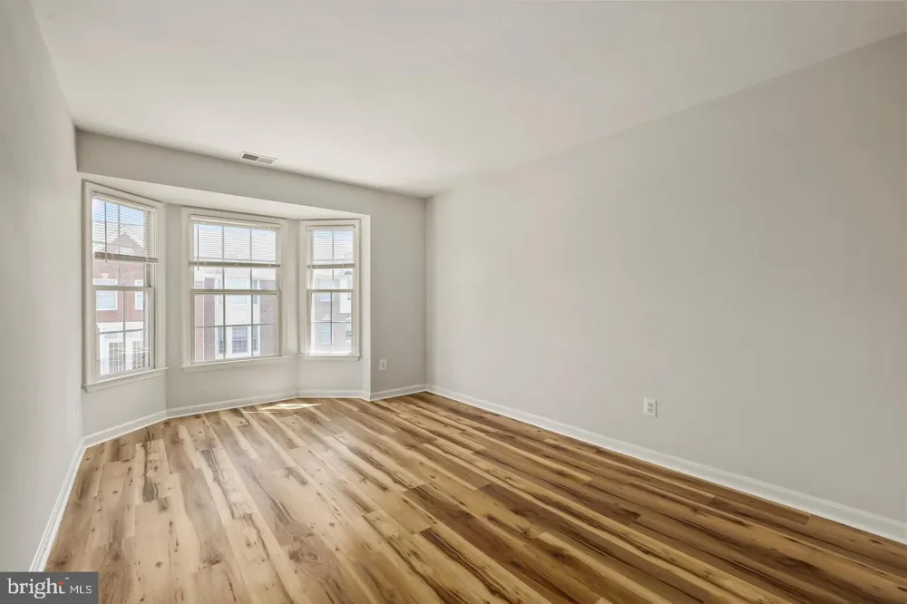 20951 CHEROKEE TERRACE Sterling, VA 20165