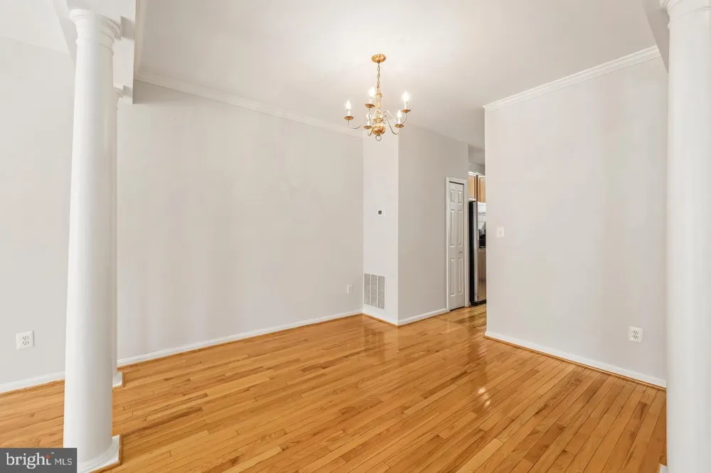 20951 CHEROKEE TERRACE Sterling, VA 20165