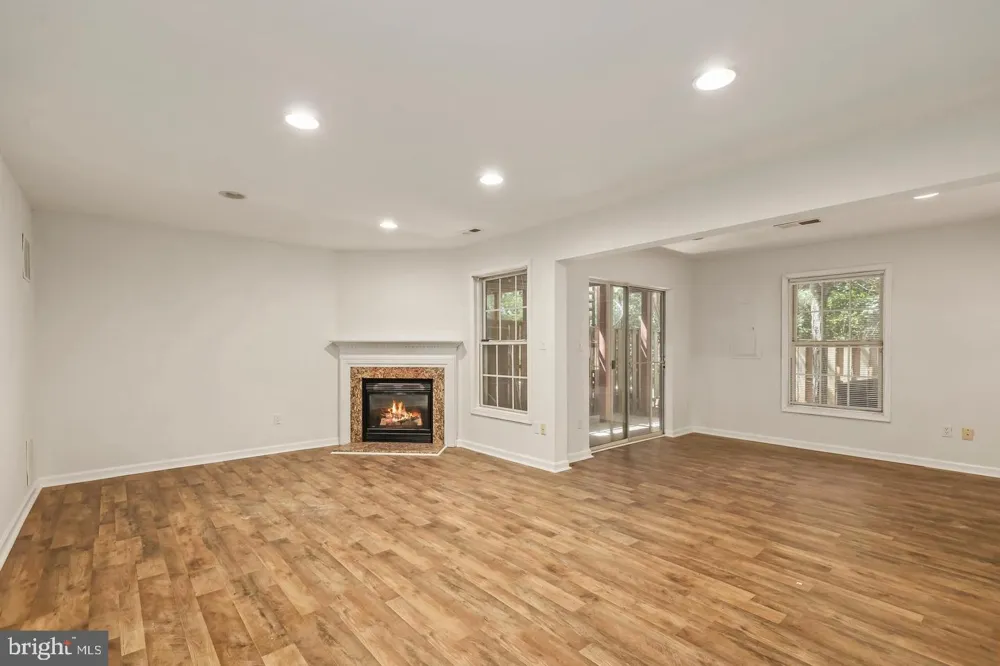 20951 CHEROKEE TERRACE Sterling, VA 20165