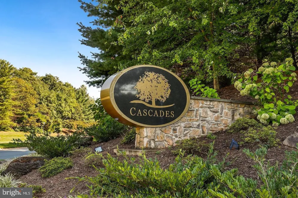 20951 CHEROKEE TERRACE Sterling, VA 20165