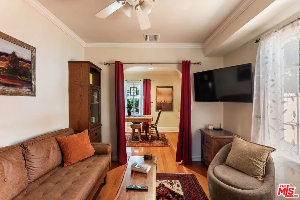1848 Oxford Avenue Pasadena, CA 91104