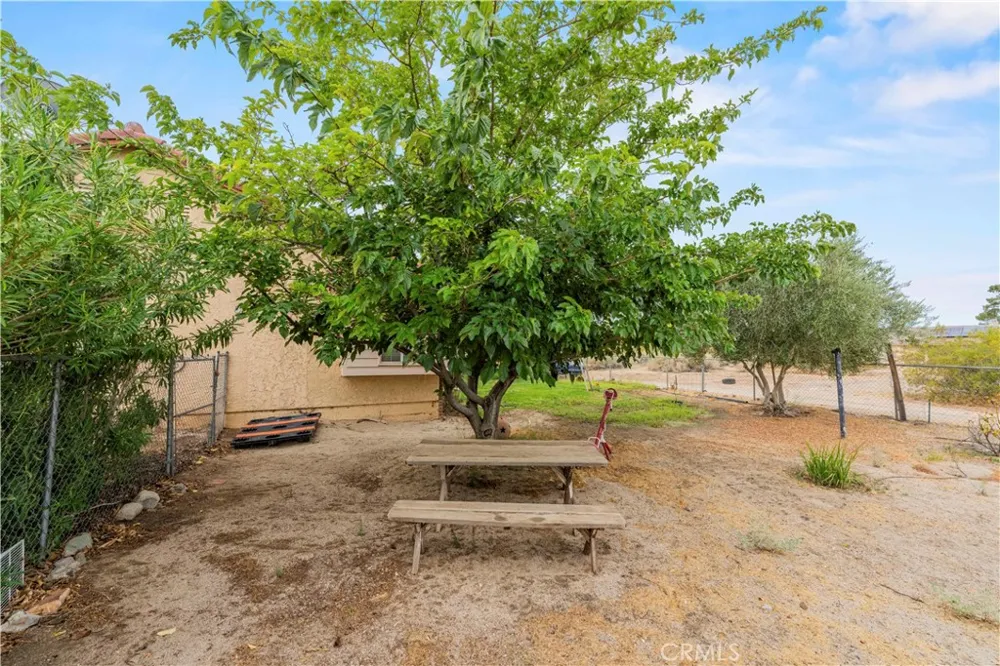37350 115th Street E Littlerock, CA 93543