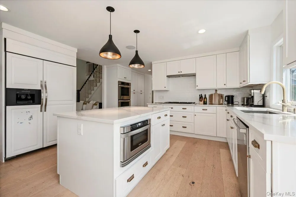 59 Woodhail Lido Beach, NY 11561