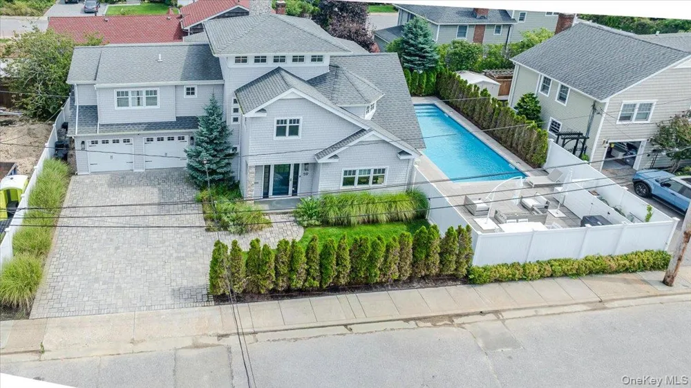 59 Woodhail Lido Beach, NY 11561