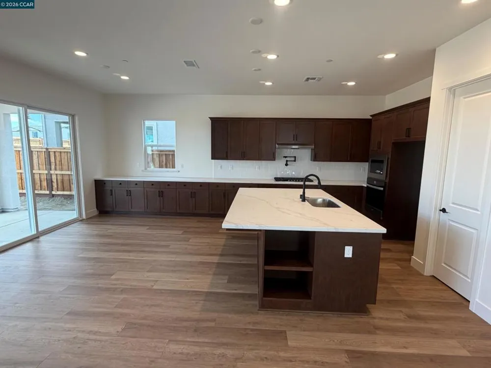 16165 Cartman Ct Lathrop, CA 95330