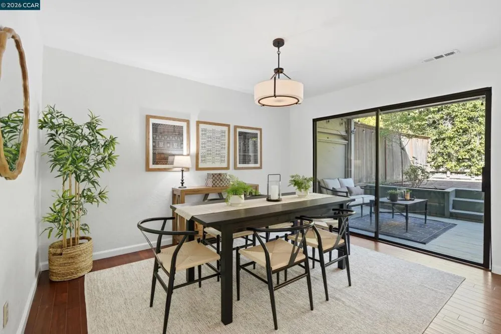 2 Heritage Oaks Rd Pleasant Hill, CA 94523