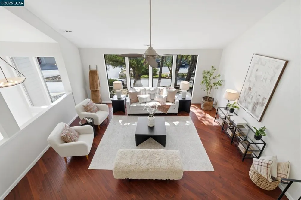 2 Heritage Oaks Rd Pleasant Hill, CA 94523