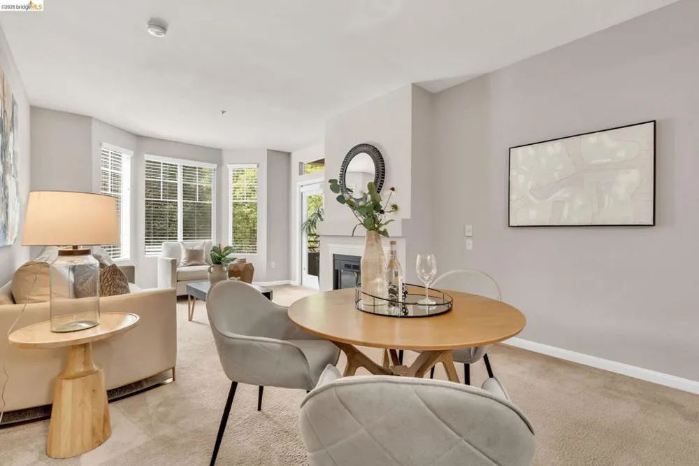 320 Caldecott #217 Oakland, CA 94618
