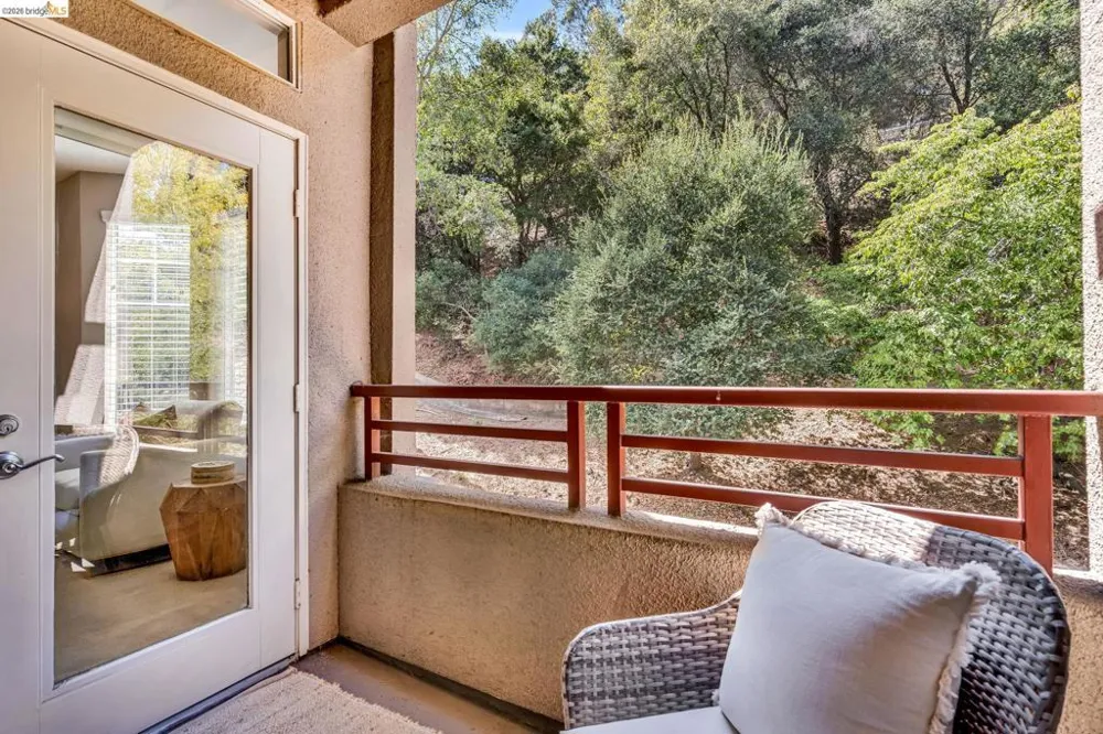 320 Caldecott #217 Oakland, CA 94618