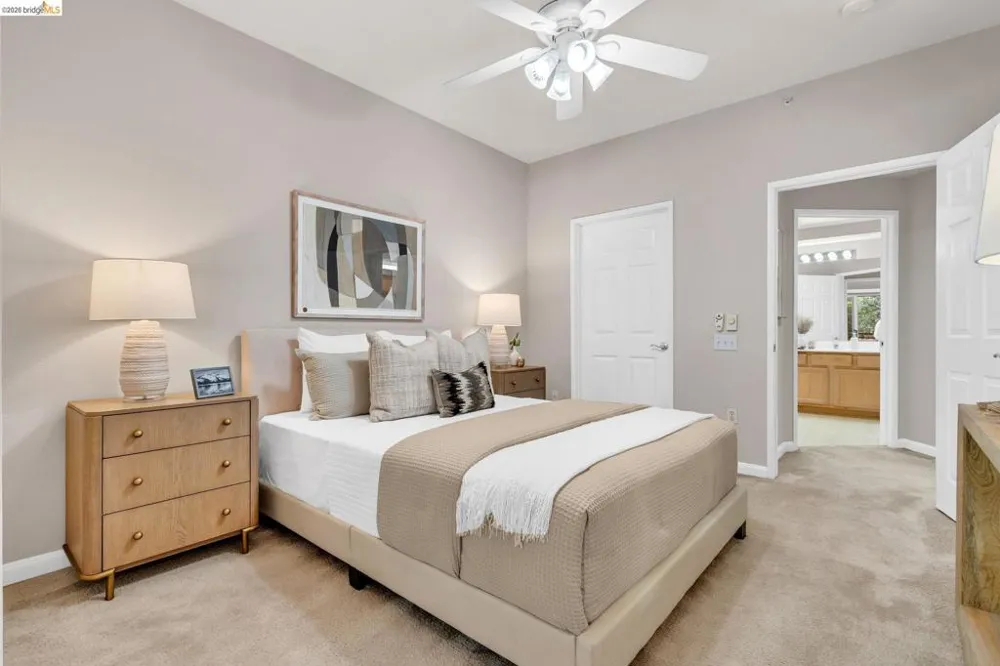 320 Caldecott #217 Oakland, CA 94618