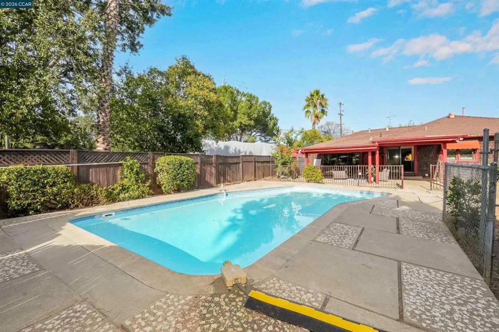 1193 Almendra Court Concord, CA 94518