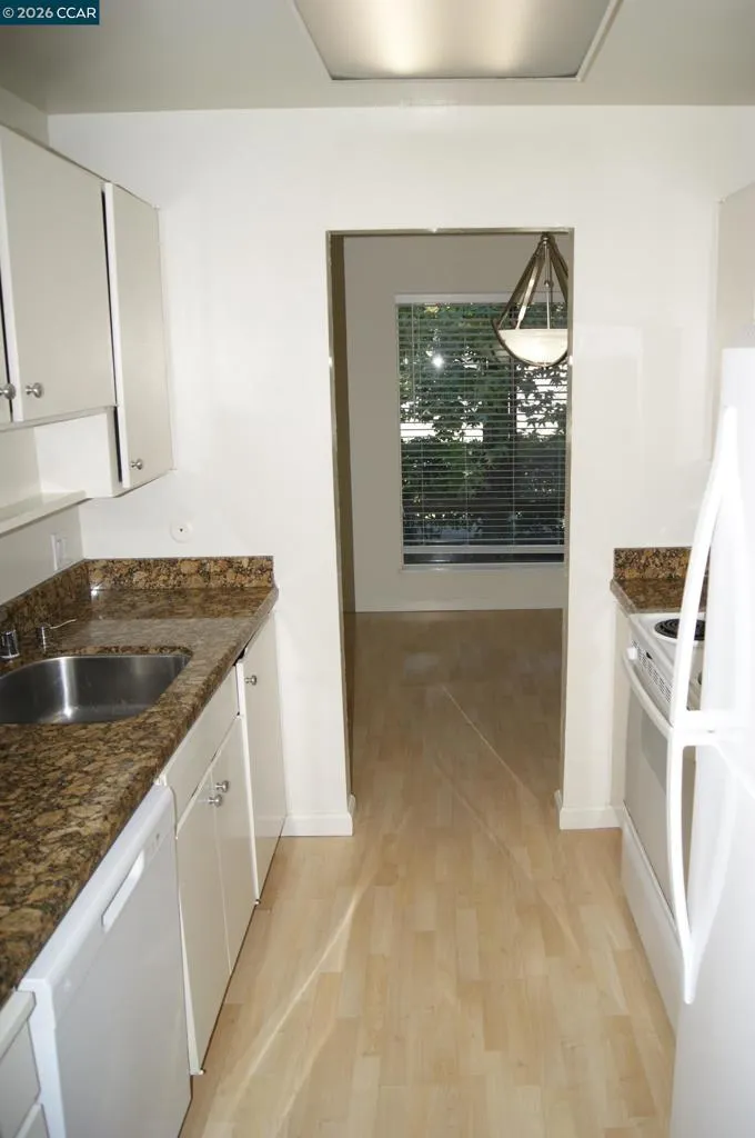 320 Civic Dr #205 Walnut Creek, CA 94596