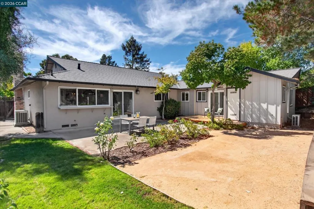 1572 Fieldcrest Dr Pleasant Hill, CA 94523