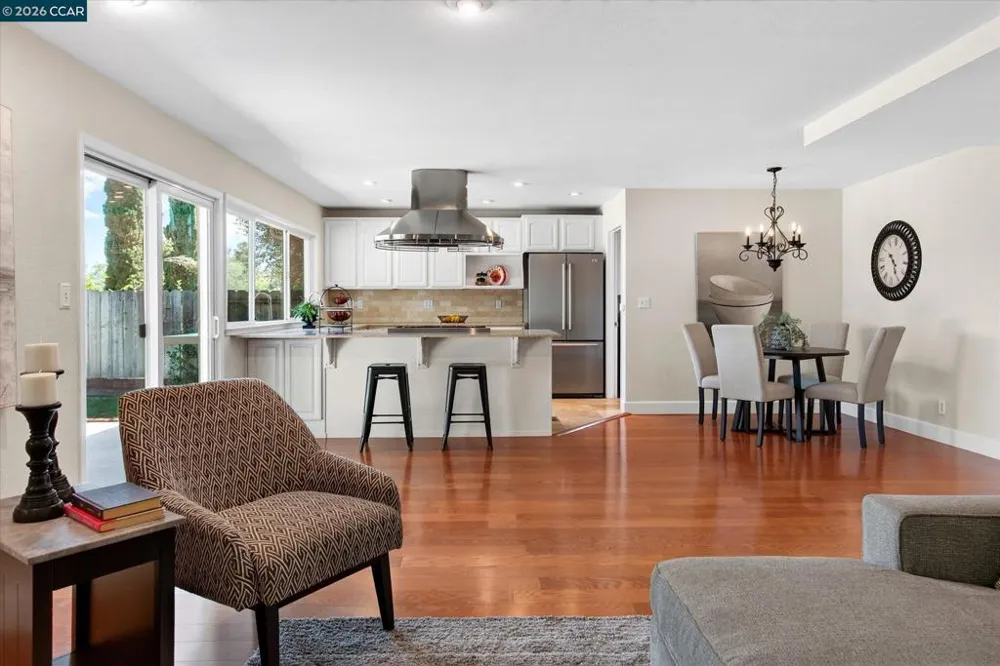 1572 Fieldcrest Dr Pleasant Hill, CA 94523