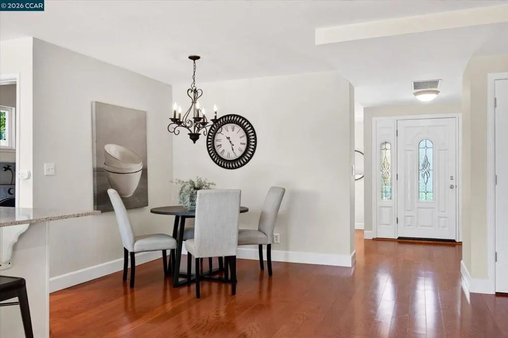 1572 Fieldcrest Dr Pleasant Hill, CA 94523