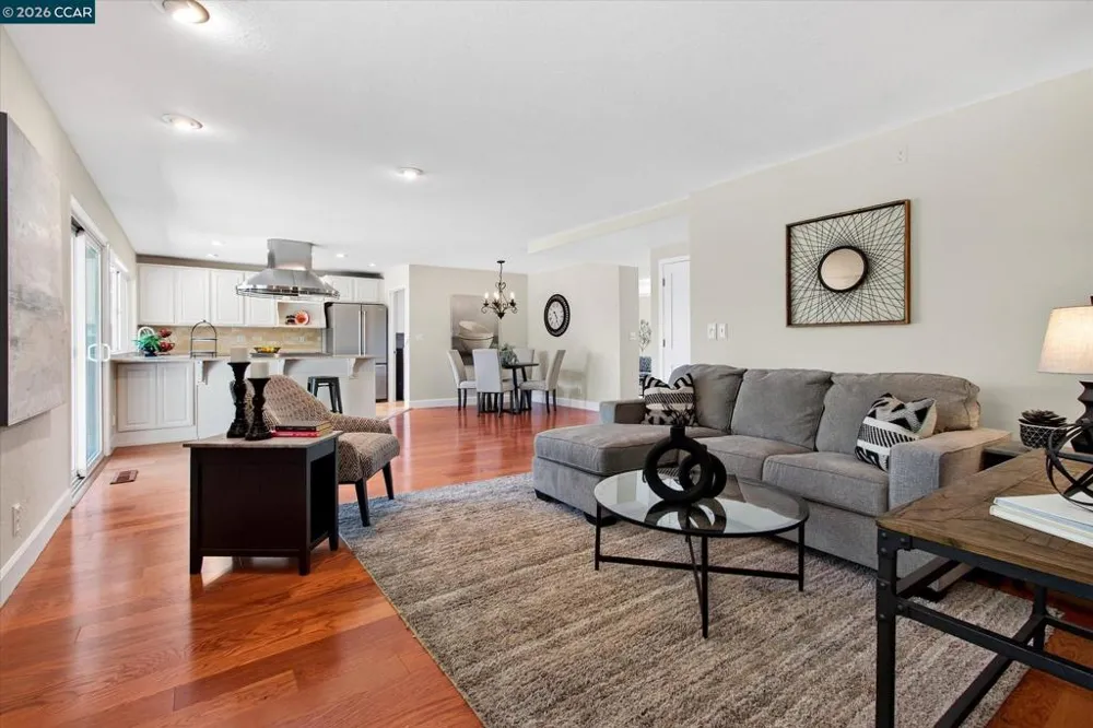 1572 Fieldcrest Dr Pleasant Hill, CA 94523
