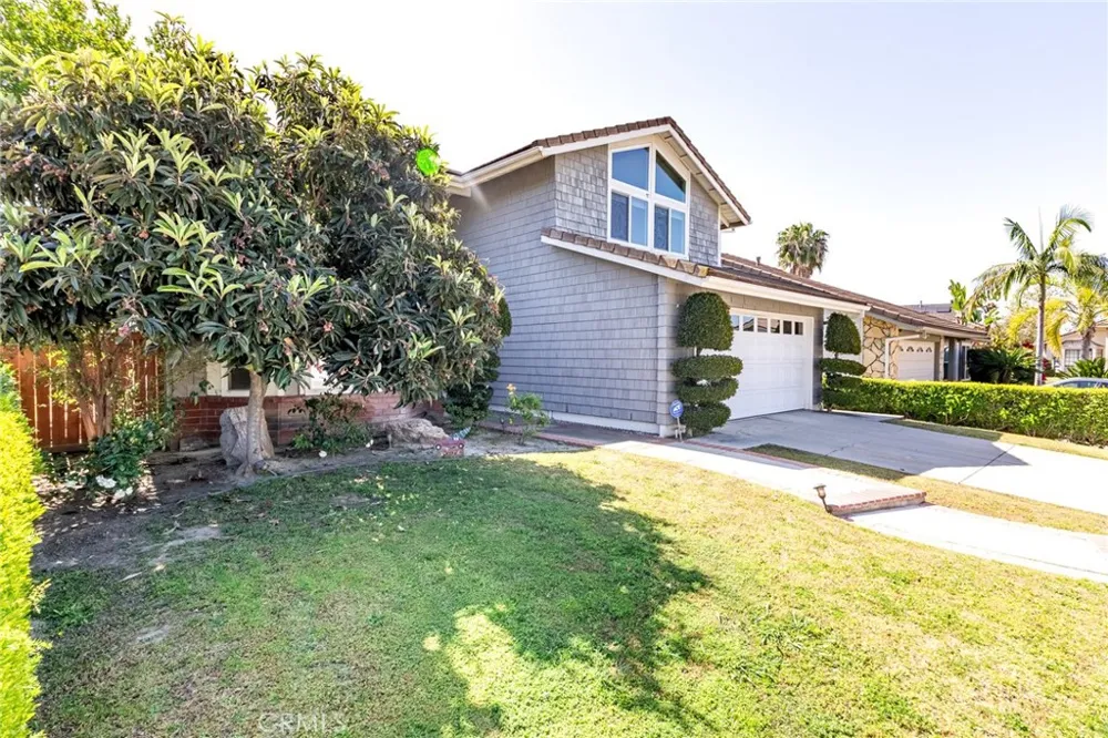 2106 Greenwood Court Fullerton, CA 92833