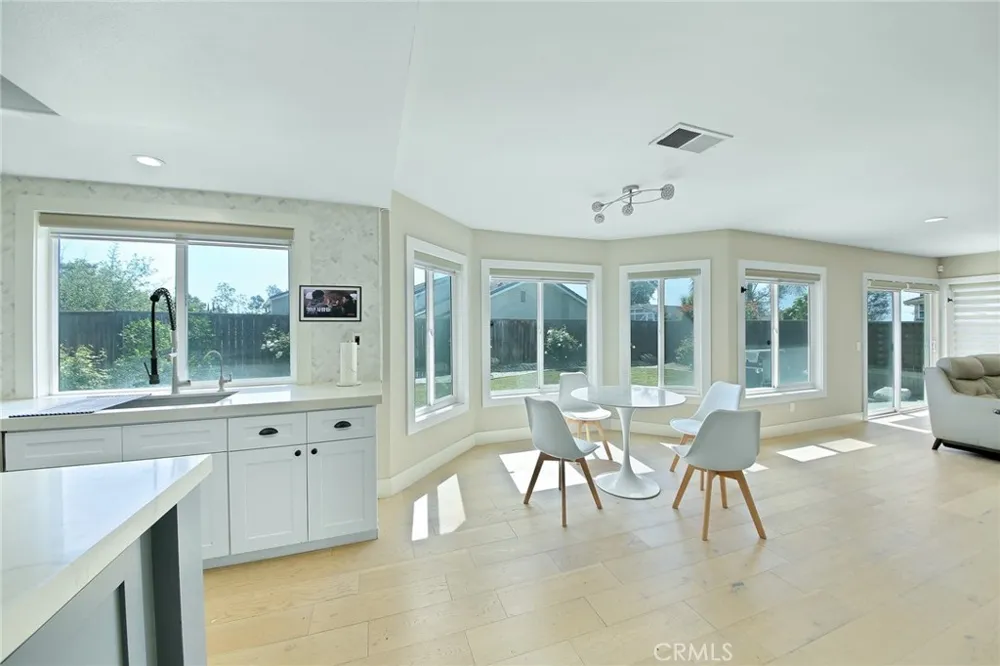 2106 Greenwood Court Fullerton, CA 92833