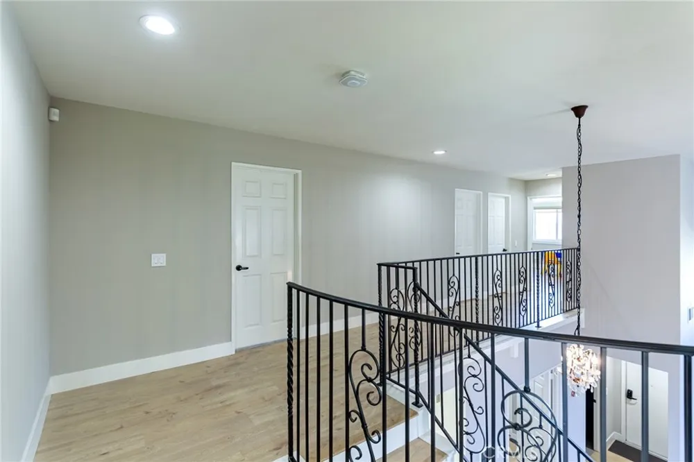 2106 Greenwood Court Fullerton, CA 92833