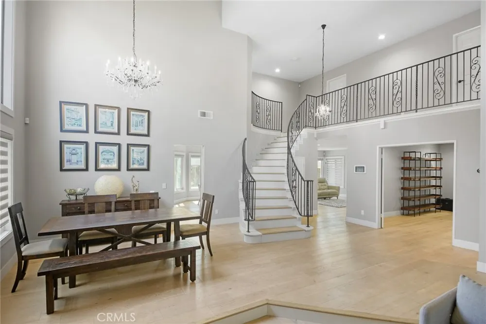 2106 Greenwood Court Fullerton, CA 92833