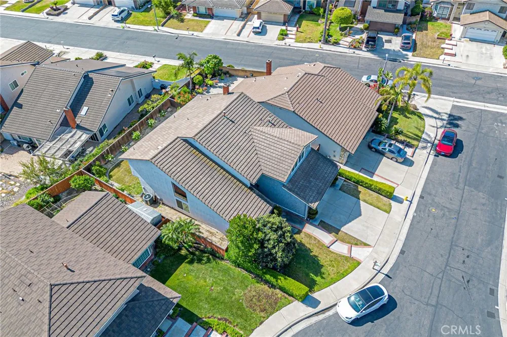 2106 Greenwood Court Fullerton, CA 92833