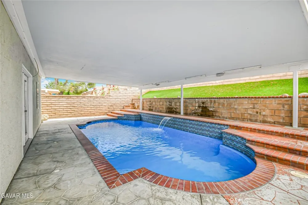 2810 Juniper Drive Palmdale, CA 93550