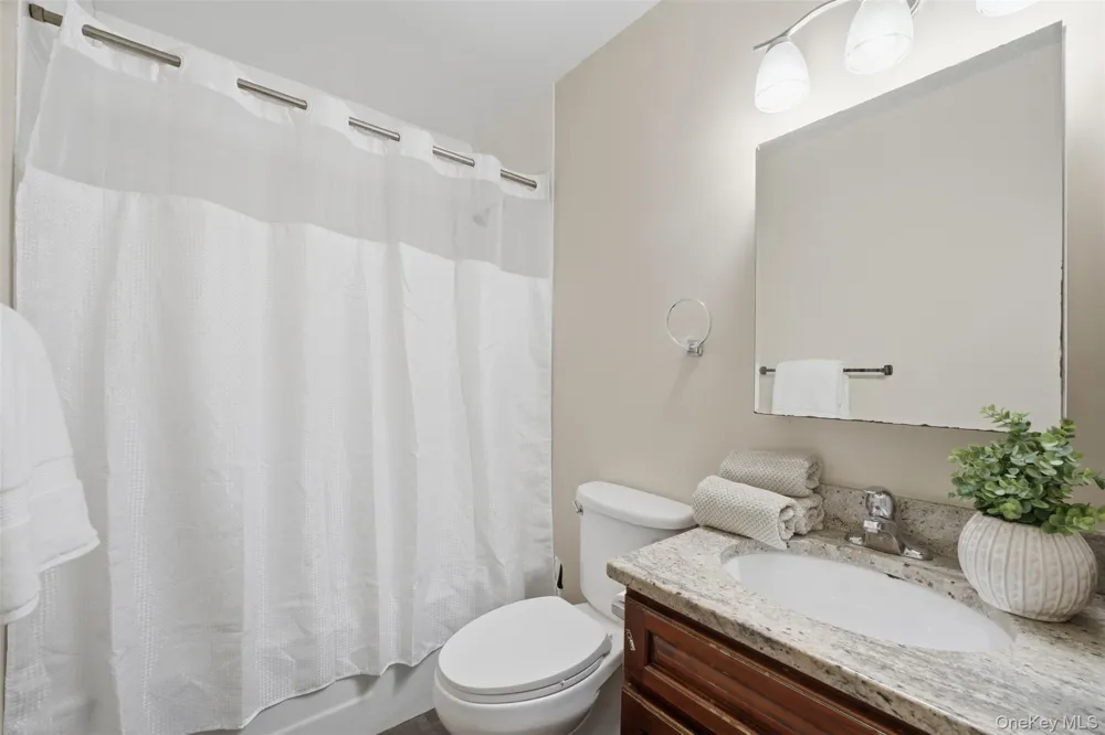 421 Broadway #17 Yonkers, NY 10701