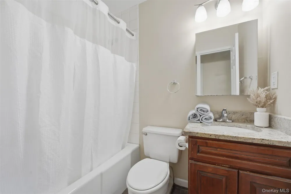 421 Broadway #17 Yonkers, NY 10701