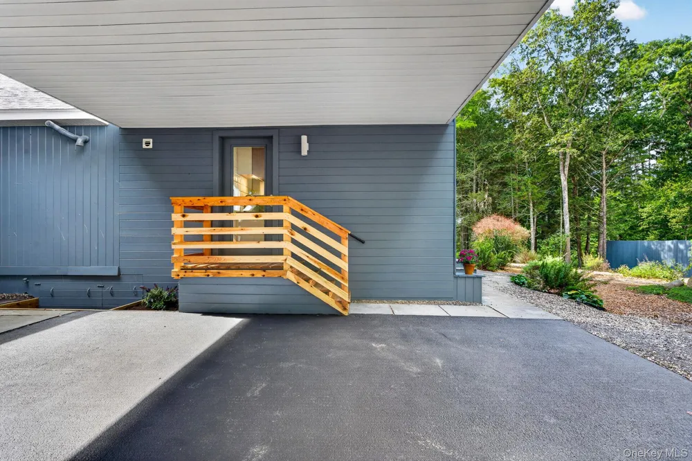 25 Terra Road Saugerties, NY 12477