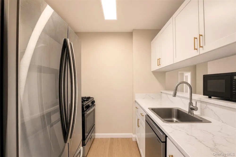 219 Admiral Lane #2219H Bronx, NY 10473