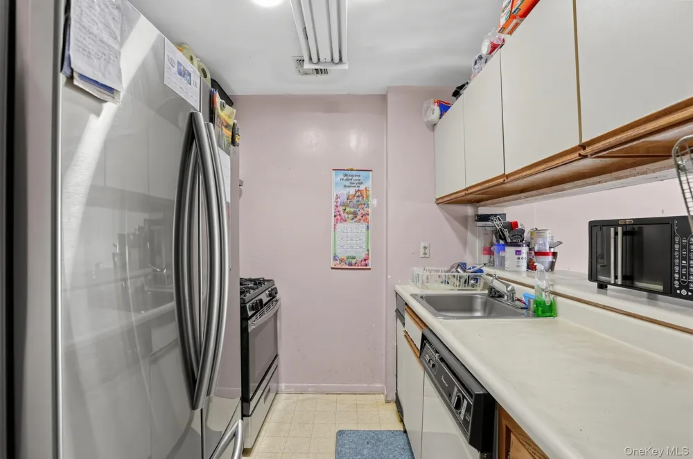 219 Admiral Lane #2219H Bronx, NY 10473