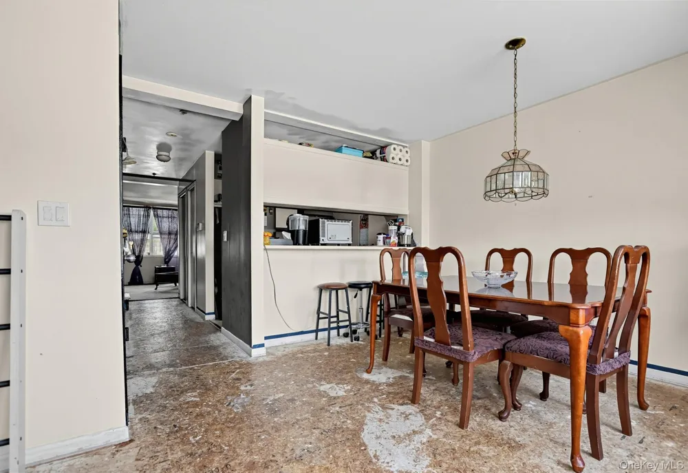 219 Admiral Lane #2219H Bronx, NY 10473
