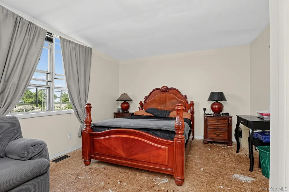219 Admiral Lane #2219H Bronx, NY 10473