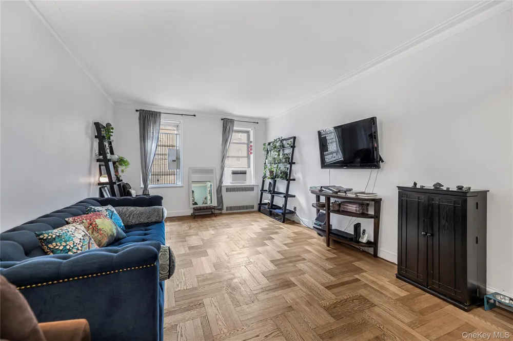 2190 Boston Road #4G Bronx, NY 10462