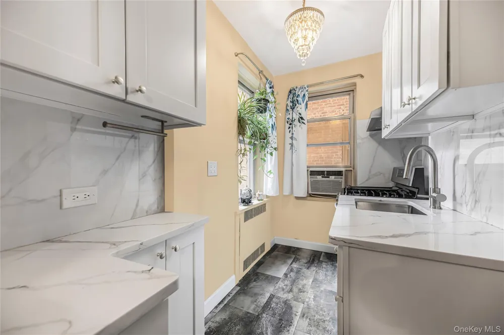 2190 Boston Road #4G Bronx, NY 10462