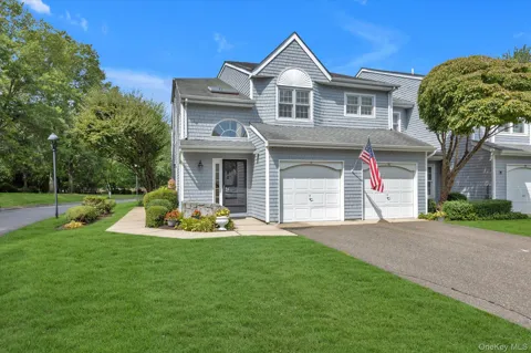 11 Lakebridge Drive S