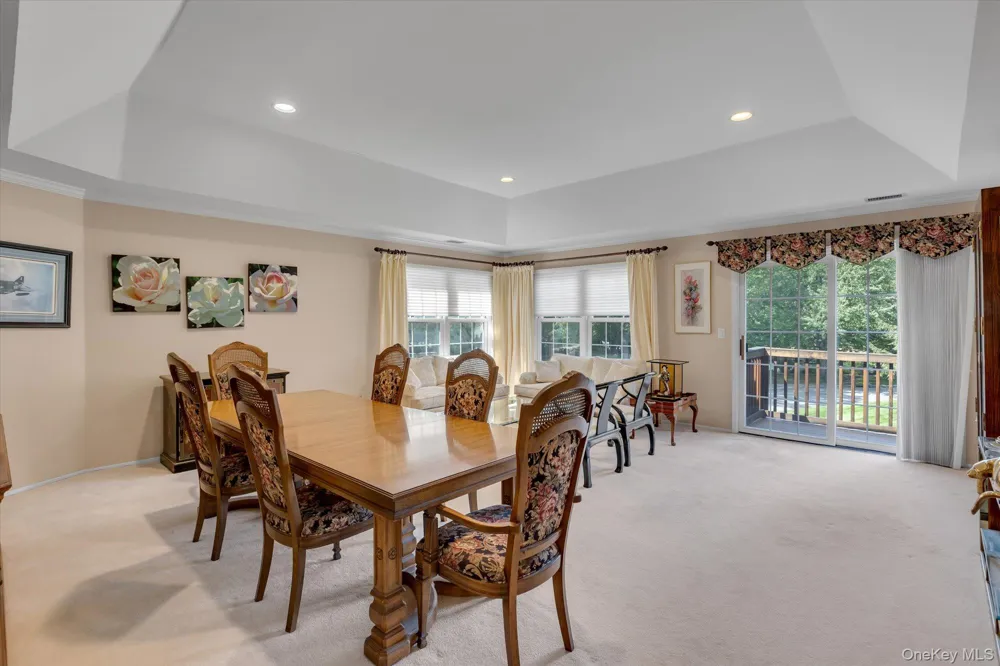 11 Lakebridge Drive S Kings Park, NY 11754