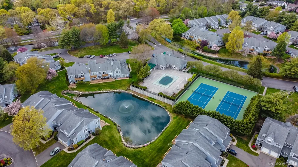11 Lakebridge Drive S Kings Park, NY 11754