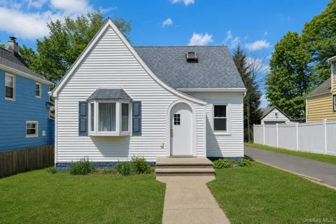 6 Willow Avenue