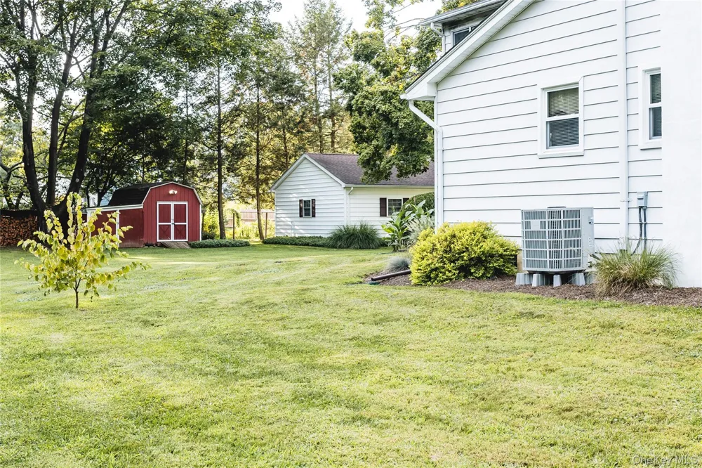 17 Rose Avenue Tillson, NY 12486