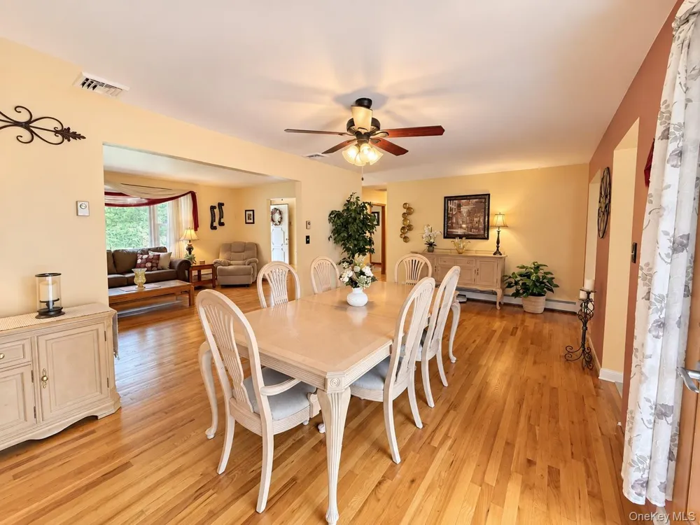 17 Rose Avenue Tillson, NY 12486