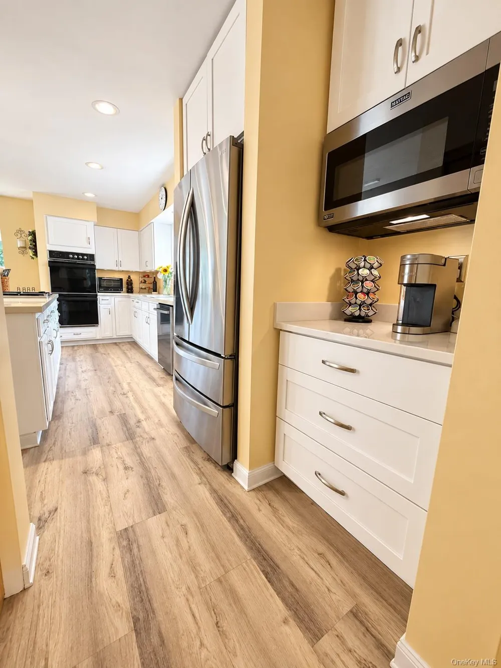 17 Rose Avenue Tillson, NY 12486