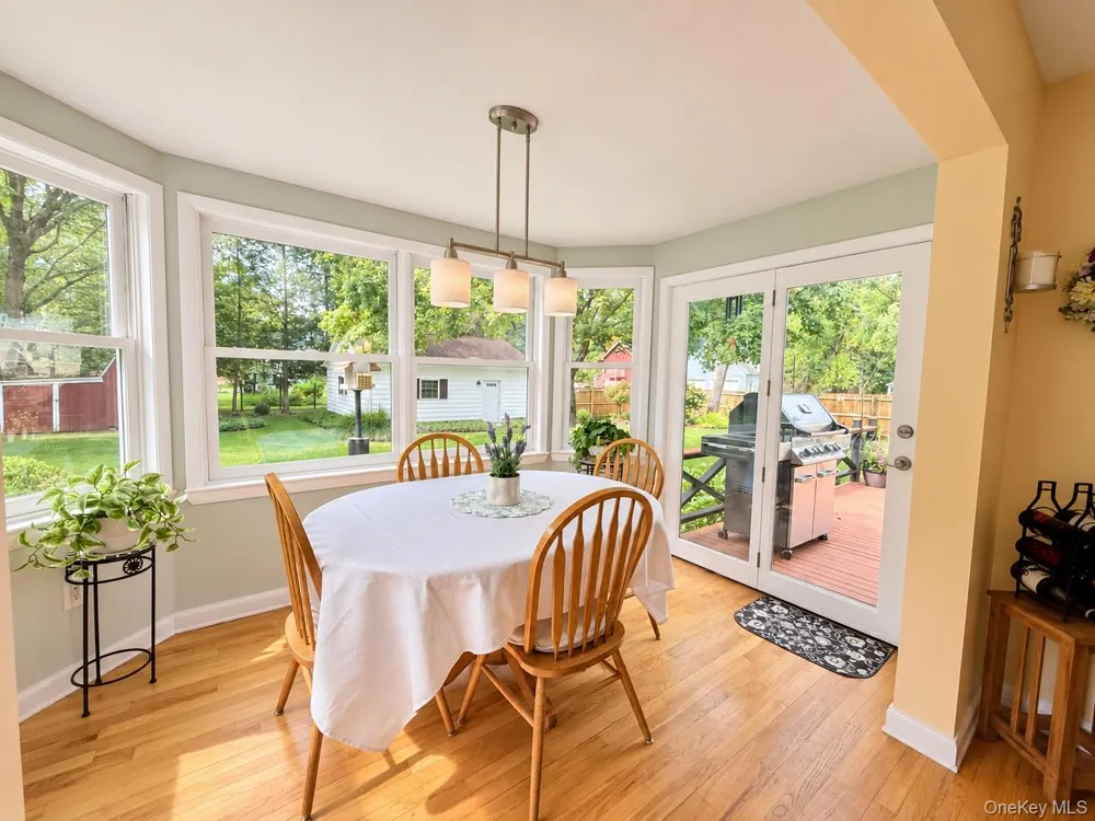 17 Rose Avenue Tillson, NY 12486