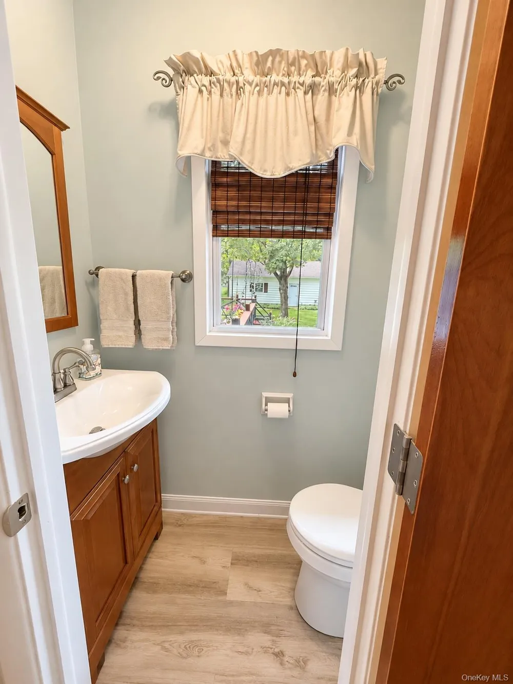 17 Rose Avenue Tillson, NY 12486