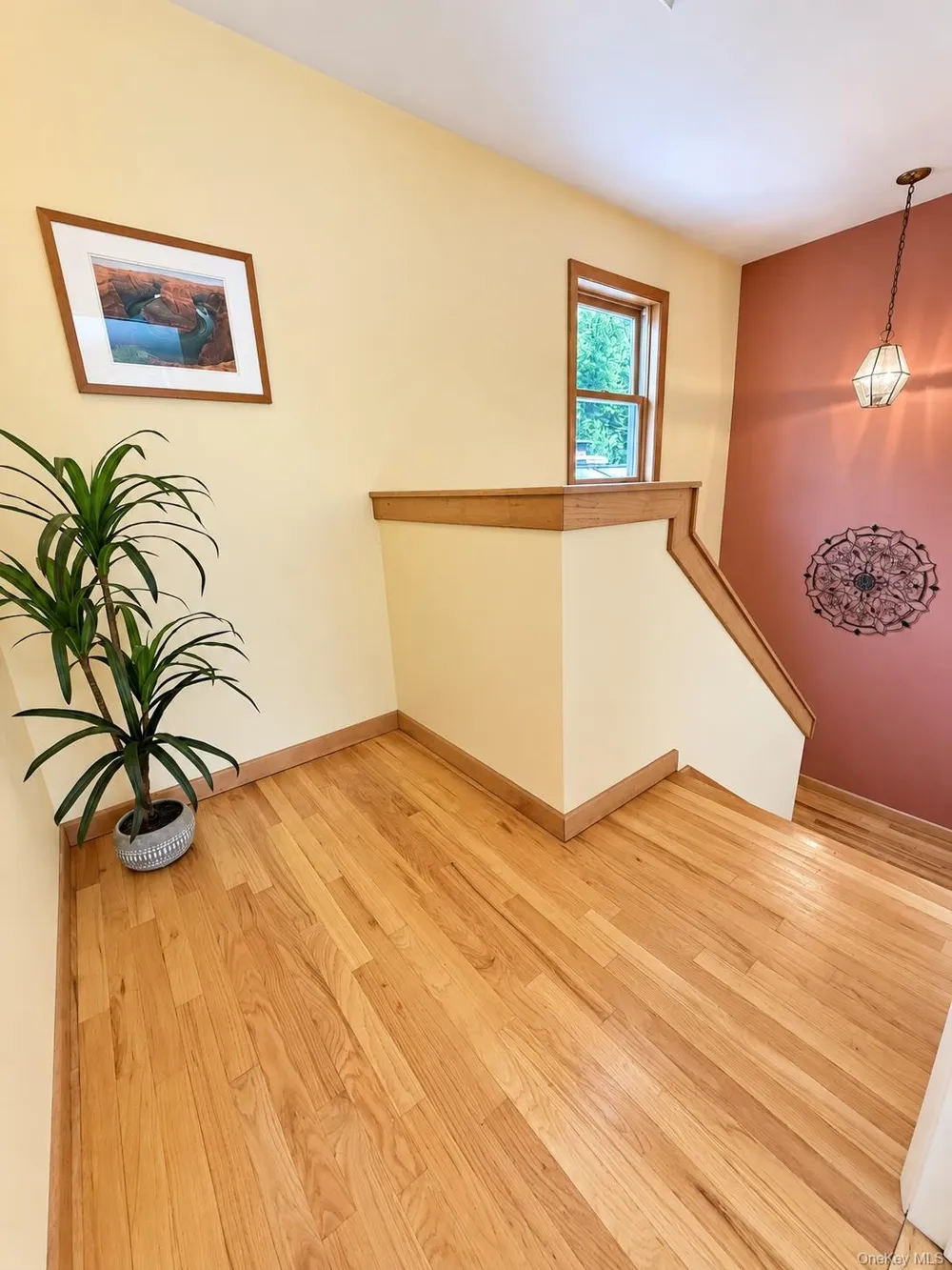 17 Rose Avenue Tillson, NY 12486